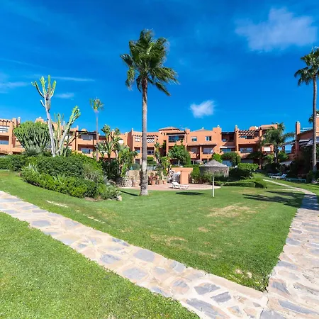 Casa Africa - Exclusive 2br By The Sea With Pool Apartment