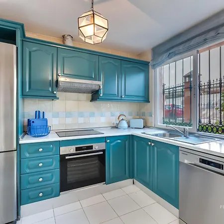 Apartamento Casa Africa - Exclusive 2br By The Sea With Pool Estepona