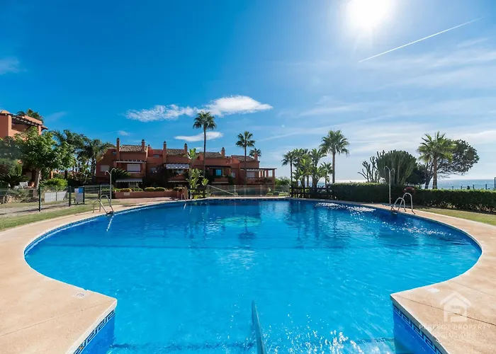 Casa Africa - Exclusive 2br By The Sea With Pool * إِستيبونا