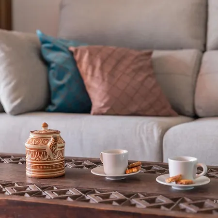 Casa Africa - Exclusive 2br By The Sea With Pool Estepona