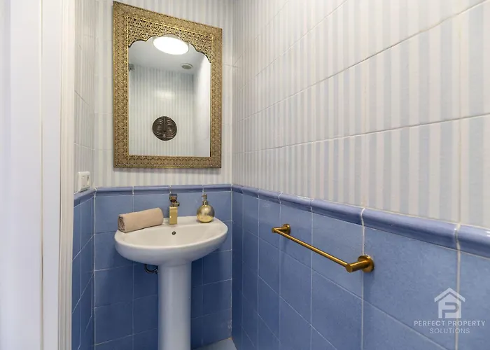 Apartment Casa Africa - Exclusive 2br By The Sea With Pool Estepona