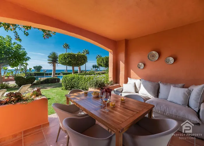 Apartment Casa Africa - Exclusive 2br By The Sea With Pool Estepona
