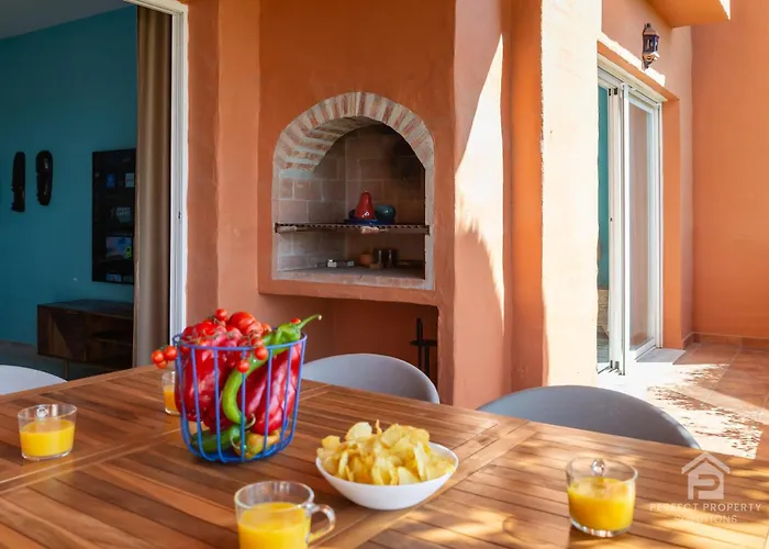 Casa Africa - Exclusive 2br By The Sea With Pool